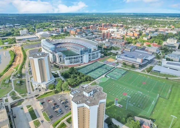 The Skyline - 3 Bedroom Garage * Columbus